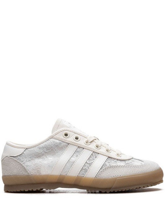 Adidas Tischtennis x NAKED Copenhagen "Silvery Daisy Lace Pack"